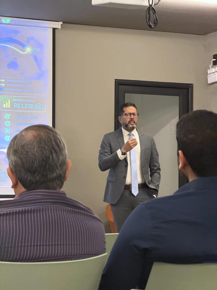 Apresentação & Palestra — 017 — Registro da coletiva de imprensa Confiance