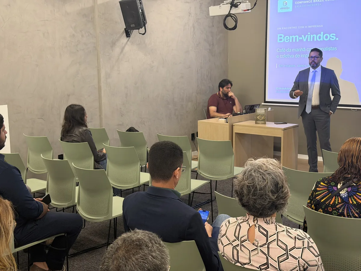 Convívio & Networking — 002 — Registro da coletiva de imprensa Confiance