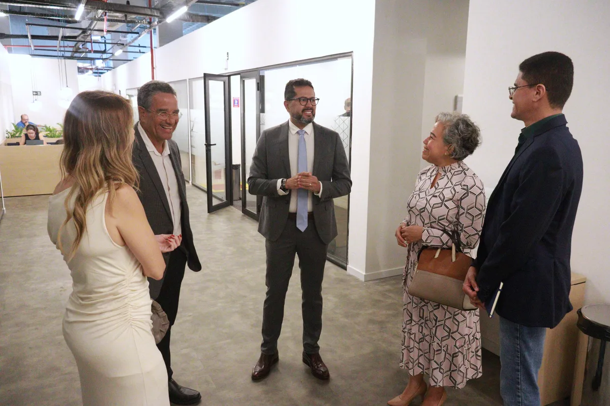 Convívio & Networking — 009 — Registro da coletiva de imprensa Confiance