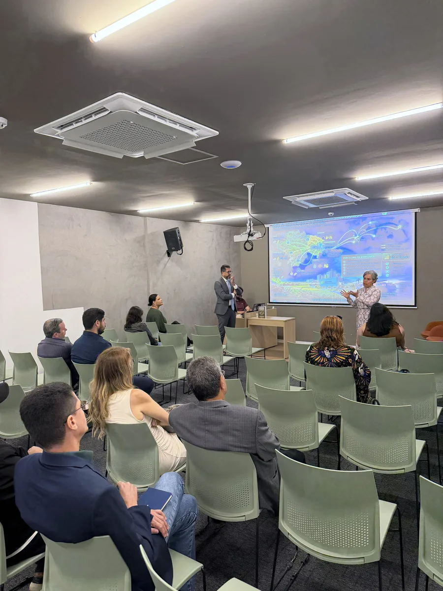 Convívio & Networking — 013 — Registro da coletiva de imprensa Confiance