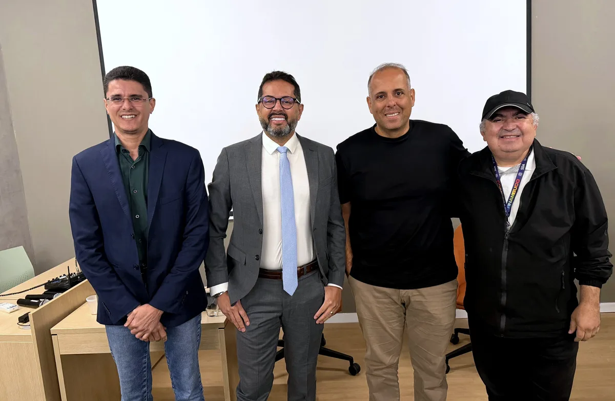 Seleção Especial — 016 — Registro da coletiva de imprensa Confiance